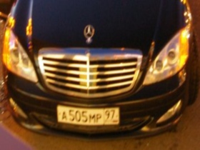 Номера машины виновника аварии. Фото с сайта www.novayagazeta.ru Номера машины виновника аварии. Фото с сайта www.novayagazeta.ru