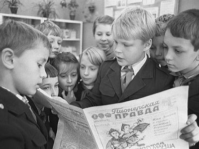 Школьная политинформация в СССР. Источник http://static.mediaboom.yopolis.ru/