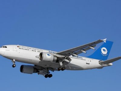 Самолет Ariana Afghan Airlines. Фото: УНИАН