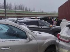 На месте ДТП на трассе М-11 в Новгородской области, где столкнулись 30 автомобилей. Фото: УГИБДД УМВД России по Новгородской области