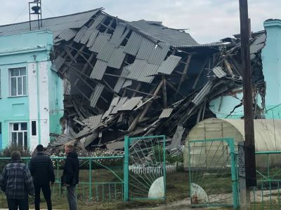 Обрушение школы. Фото: МЧС Обрушение школы. Фото: МЧС