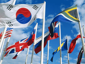 Флаги. фото с сайта Octoberflag.Ru