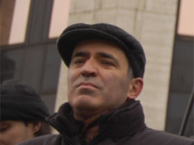 Гарри Каспаров на марше несогласных. Фото Ларисы Верчиновой kasparov.ru