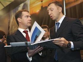 Олег Дерипаска и Дмитрий Медведев. Фото с сайта factnews.ru