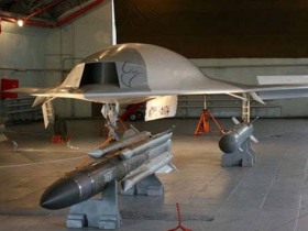 Макет боевого беспилотника "Скат". Фото с сайта tb7.ru Макет боевого беспилотника "Скат". Фото с сайта tb7.ru