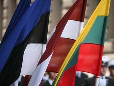 Дипломатов РФ вызвали в МИД Латвии, Литвы и Эстонии из-за объявления в розыск политиков балтийских стран
