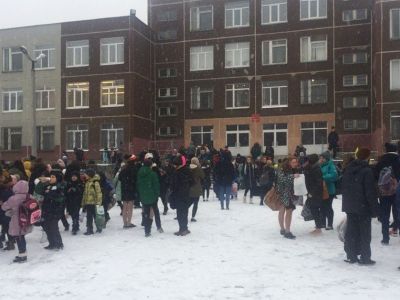 В городах Тобольск и Ишим эвакуировали все школы