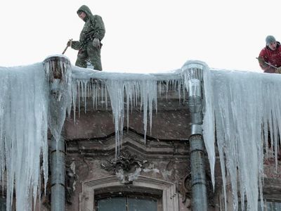 Мэрия Челябинска выделила миллионы на обогрев кровли своего здания