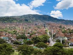 Канатная дорога. Фото: imageBROKER / Alamy Stock Photo