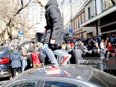 Подростки на митинге. Фото: Правмир