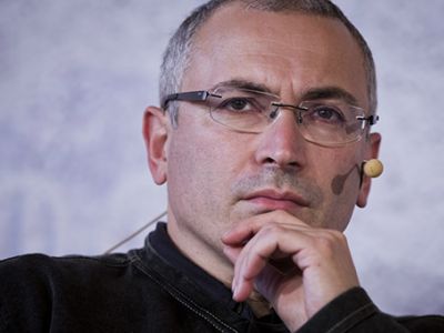 Генпрокуратура требует обратить в доход РФ 1 млрд рублей и $2 млн со счетов Ходорковского и Лебедева