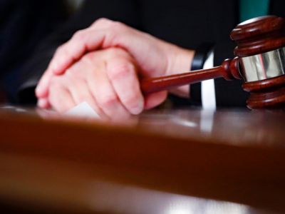 Суд увеличил штраф экс-директору сгоревшего ТЦ 