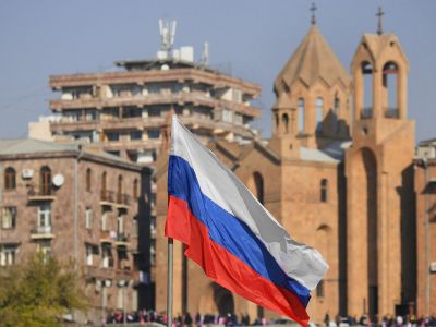 Россия без объяснения причин отозвала посла из Армении