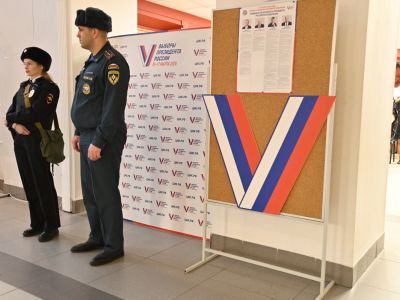 В Петербурге на входе на избирательный участок бросили коктейль Молотова