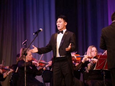 Цэцэндэлгэр Тэгшээ. Фото: Тувгосфилармония им. В.М.Халилова / VK