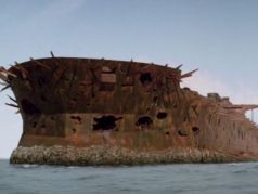 Танкер Exxon Valdez из фильма "Водный мир" (1995) Танкер Exxon Valdez из фильма "Водный мир" (1995)