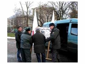 Задержание организаторов пикета в Пскове, фото с сайта Каспаров.ру